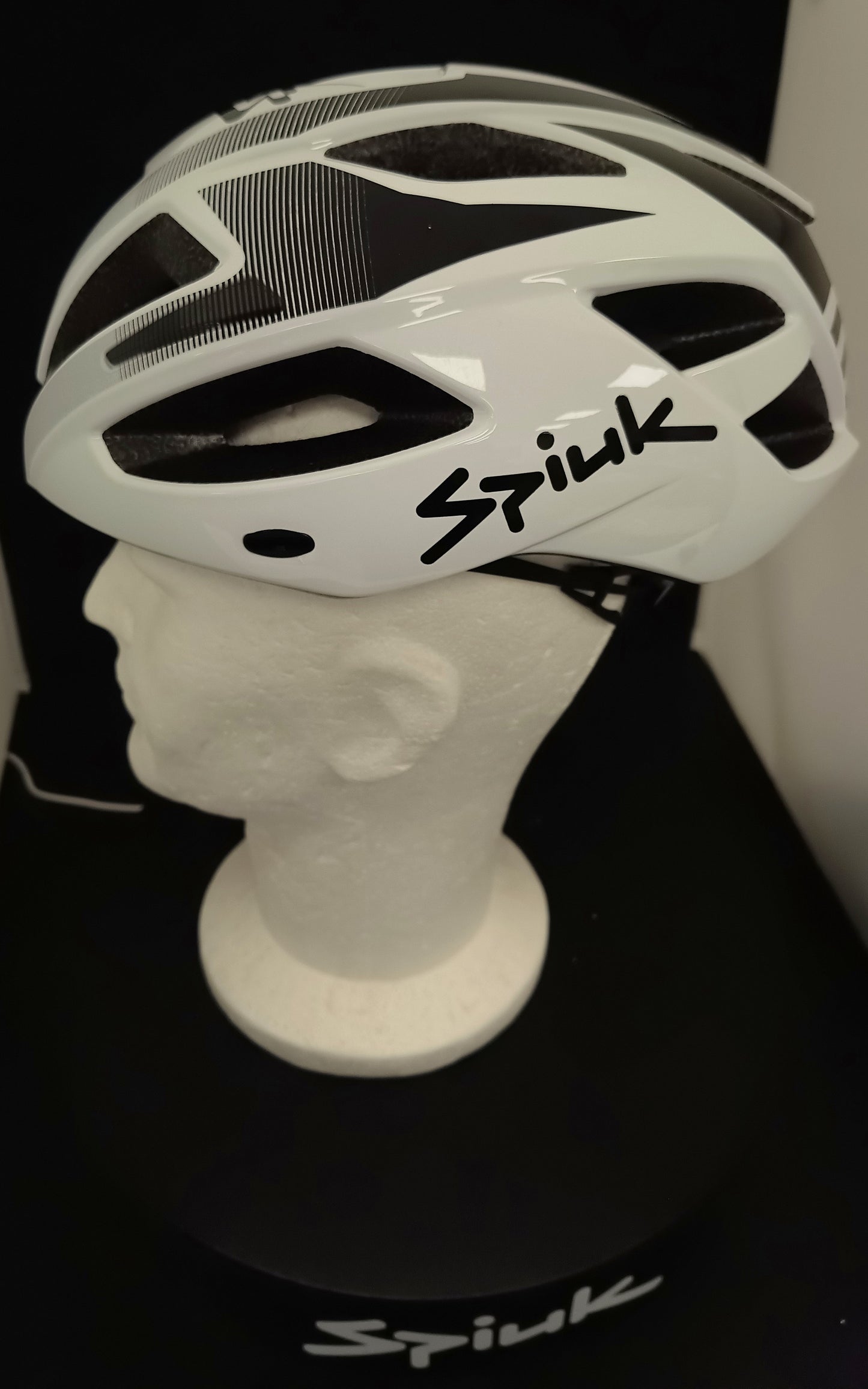 Casque vélo Spiuk Kaval Bretagne | Polyvalence et Style Unique